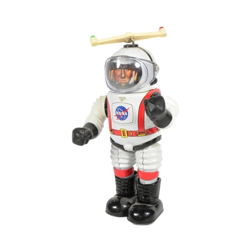 500 - Tinplate Toys - a vintage 1960s Japanese, Marx Toys, NASA astronaut robot. Featuring a tinplate body... 