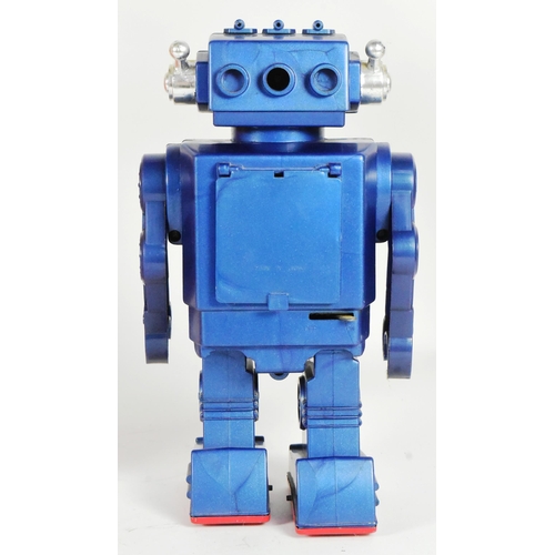 509 - Retro Toys - a Japanese SH Horikawa Super Space Commander robot, featuring walking action and a rota... 