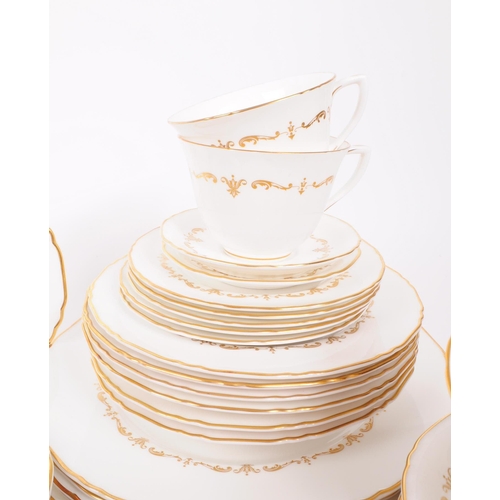 21 - Royal Worcester - Gold Chantilly - An extensive collection of Royal Worcester Gold Chantilly pattern... 