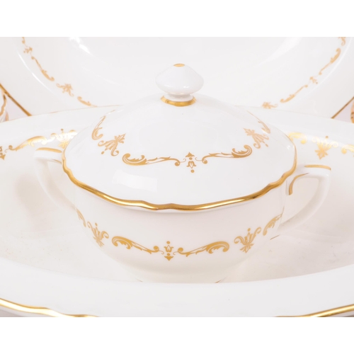 21 - Royal Worcester - Gold Chantilly - An extensive collection of Royal Worcester Gold Chantilly pattern... 