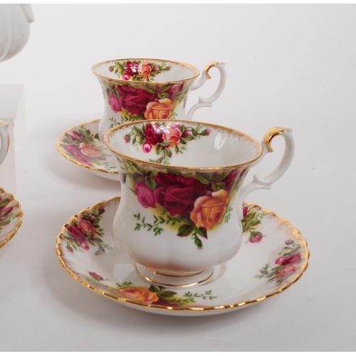 25 - Royal Albert - Old Country Roses - A 20th century Royal Albert Old Country Roses tea service. The co... 