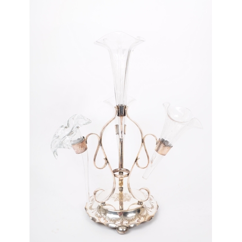 42 - A Victorian 19th century silver plate epergne centre piece vase. With three etched floral funeels, w... 