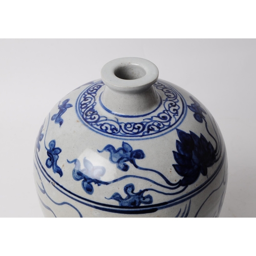 73 - 19th century Meiping blue and white dragon stem / bud vase. Narrow base into a bulbous top with narr... 