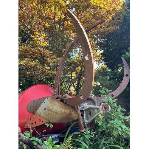 100 - Former Bristol Zoo Gardens - Jason Lane (British b.1970) - 'Beetle' (2013) - the original oversized ... 