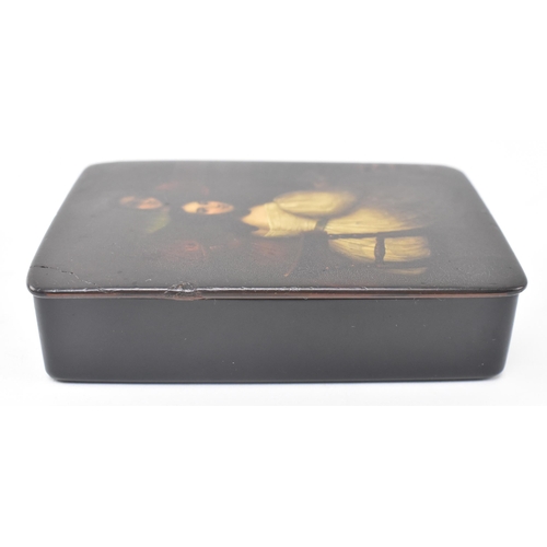 91 - A mid 19th century continental Stobwasser papier mache hand painted snuff box. The hinged lid snuff ... 