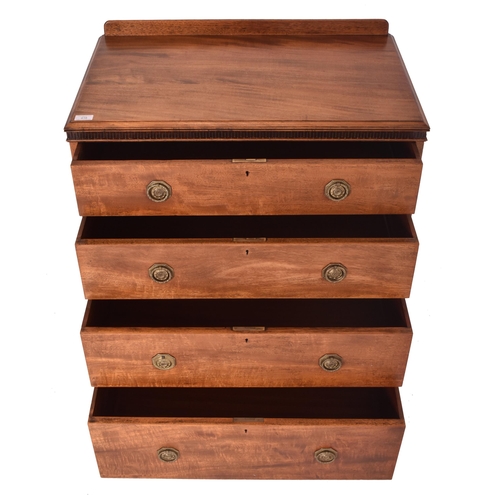 418 - Waring & Gillows, London - A solid mahogany straight fronted bachelor's chest of drawers. The ch... 