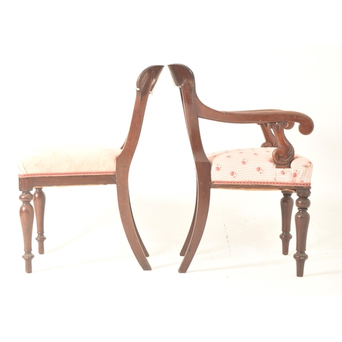 533 - A harlequin set of ten William IV mahogany bar back dining chairs. The long run of chairs being rais... 