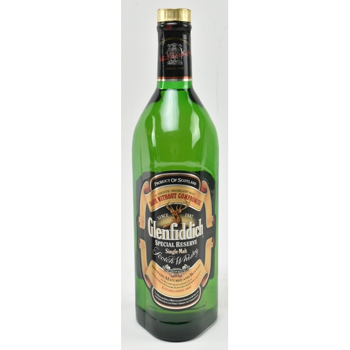 202 - Glenfiddich Single Pure Malt Scotch Whisky, Special Reserve whisky bottle in original box. 1 litre, ... 