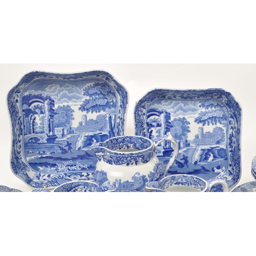 107 - Copeland - Spode's Italian - A collection of 20th-century ceramic dinner services, to include: dinne... 