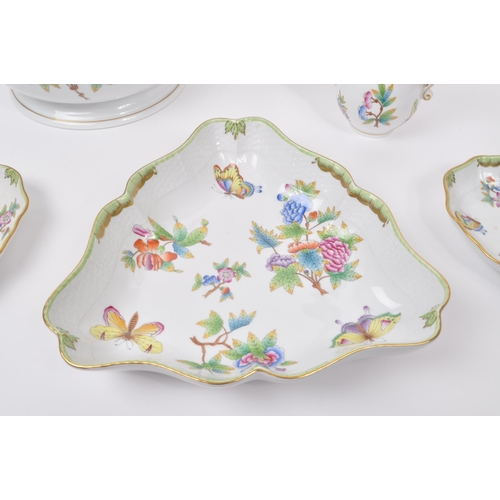 108 - Herend - A collection of vintage 20th century Herend Queen Victoria pattern porcelain tableware. The... 