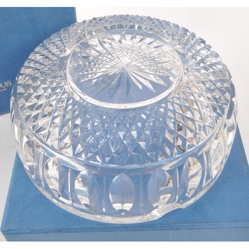 119 - Saint Louis - A vintage 20th century Saint Louis Large Tommy cut crystal glass ashtray. The ashtray ... 