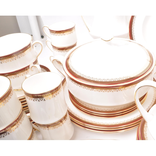 164 - Royal Albert - Holyrood - Paragon- A large collection of 1983 bone china tea and dinner services. To... 