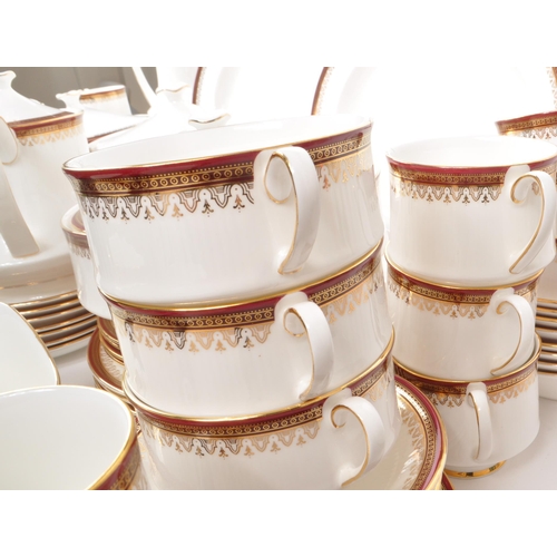 164 - Royal Albert - Holyrood - Paragon- A large collection of 1983 bone china tea and dinner services. To... 