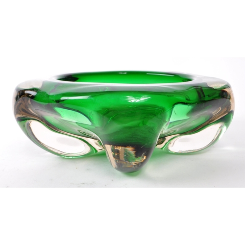 194 - A vintage 20th-century studio glass green centerpiece bowl, art deco style. Featuring five bulbous f... 