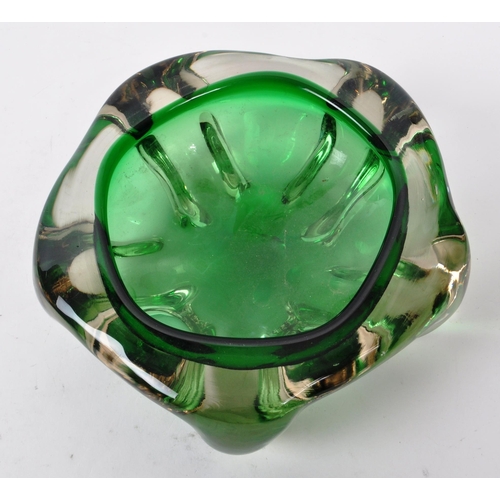 194 - A vintage 20th-century studio glass green centerpiece bowl, art deco style. Featuring five bulbous f... 