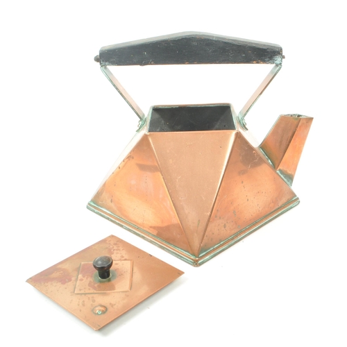 207 - A vintage 1920's art deco style copper kettle. Featuring an angular, triangular form, a square lid a... 