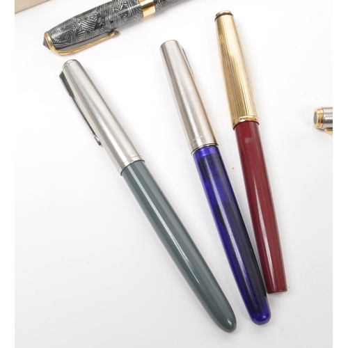 296 - Parker - A large collection of 20th century Parker and other fountain pens. The collection to includ... 