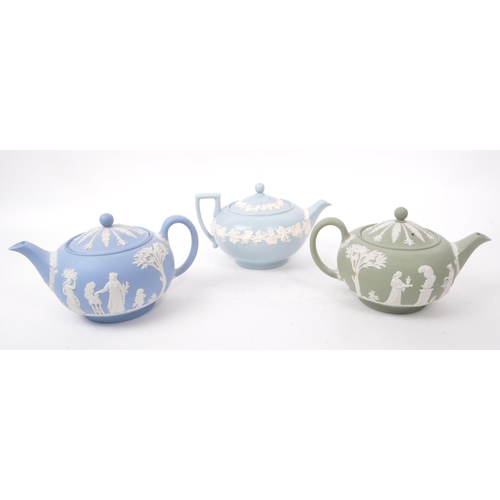 3 - Wedgwood - Collection of three vintage 20th century ceramic teapots, comprising of two Jasperware te... 