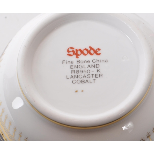 417 - Spode - Lancaster Cobalt - A Spode Lancaster Cobalt R8950 - K fine bone china teacup and saucer. The... 