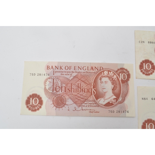 479 - A collection of ten mid 20th century 1960s British 10 Shillings banknotes. The collection to include... 