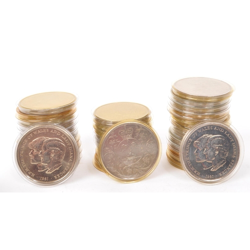 491 - A large collection of 20th century British commemorative crown coins. The collection to include appr... 