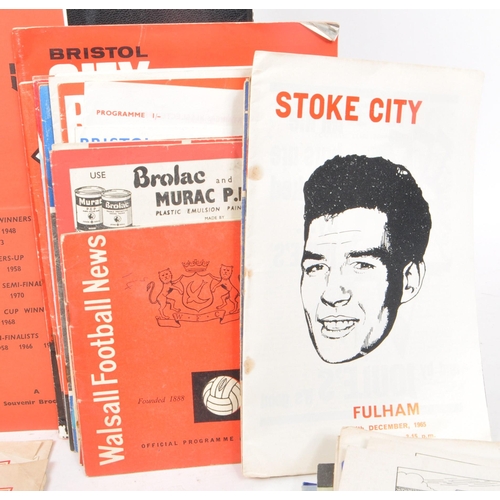 534 - A large collection of vintage 1960s and 1950s football programmes, as well as some Rugby examples as... 