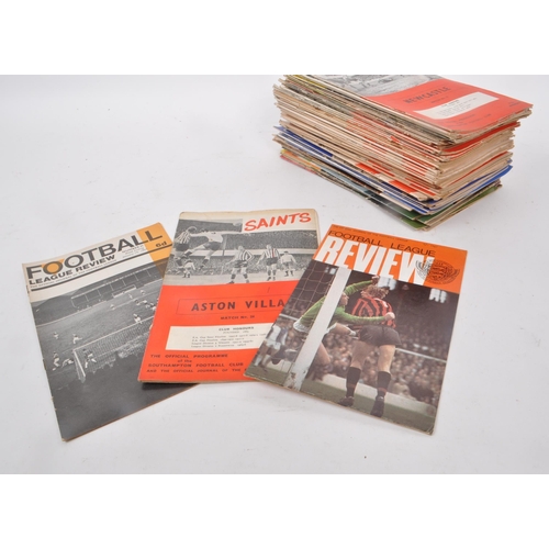 550 - Football Interest - A collection of mid 20th century 1960s and 1970s football programmes and Footbal... 