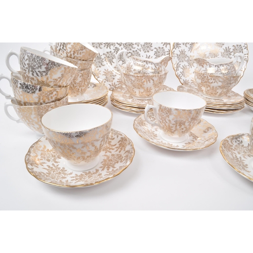 6 - A collection of vintage, late 20th century Royal Vale bone china tea service pieces, comprising of: ... 