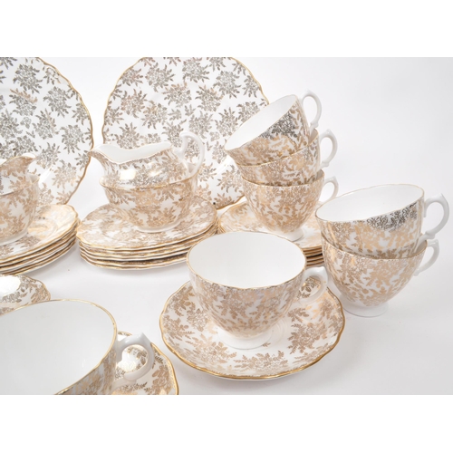 6 - A collection of vintage, late 20th century Royal Vale bone china tea service pieces, comprising of: ... 