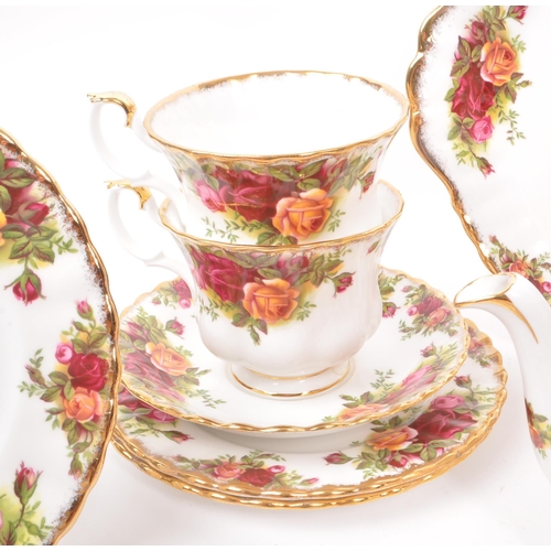 67 - Royal Albert - Old Country Roses - A collection of porcelain / china tea service set. To include cup... 