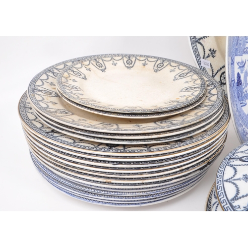 7 - A collection of vintage Wedgwood semi-porcelain dinnerware, to include: Serving plates / platters / ... 