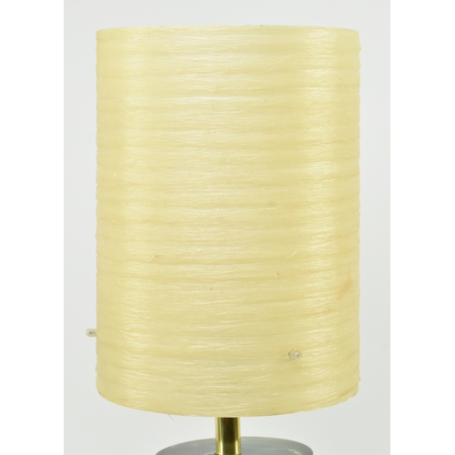 182 - 




Pierre Giraudon - Prova Lighting - Shatterline - A retro Italian 1960s lucite table lamp / desk... 