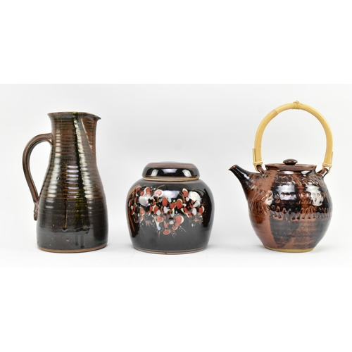 197 - Studio Art Pottery - a mixed selection of 20th century studio art pottery. Each piece with glazed de... 