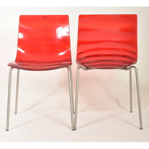 249 - Calligaris - L'Eau Stacking Chairs - a pair of contemporary Italian designer dining chairs. Each cha... 