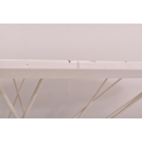 348 - Habitat - Mikado Range - a vintage designer white dining table. The table with oval white lacquer to... 