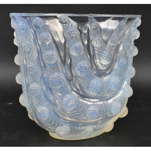 36 - Rene Lalique - Vichy Vase - an early 20th century 1930s French opalescent centrepiece vase, No. 10-1... 