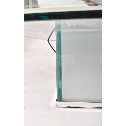 462 - A bespoke retro 20th century glass aquarium low occasional coffee table. The table having a rectangu... 