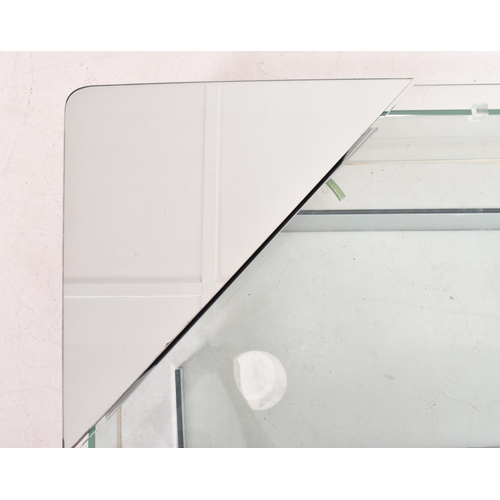 462 - A bespoke retro 20th century glass aquarium low occasional coffee table. The table having a rectangu... 