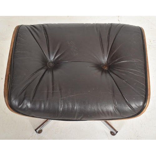 470 - After Charles & Ray Eames - Herman Miller - Lounge Chair - a vintage 20th century American Eames man... 