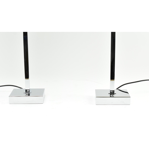 495 - Chelsom - a pair of vintage high end design chrome squared desk bedside lamps. Each table lamp of sq... 