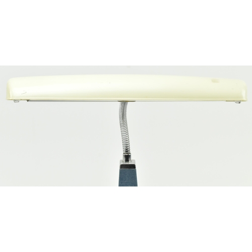 506 - National Fluorescence - a vintage Japanese 1980s cream & teal blue plastic gooseneck desk lamp. ... 