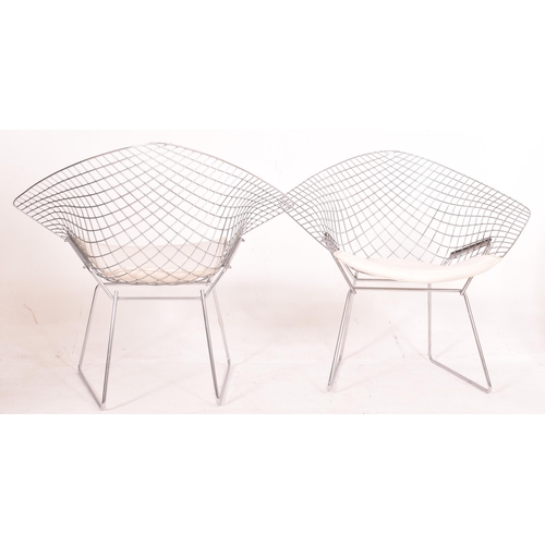 558 - Harry Bertoia for Knoll (after) - Diamond Chair - a pair of retro Diamond Chairs of typical form, po... 