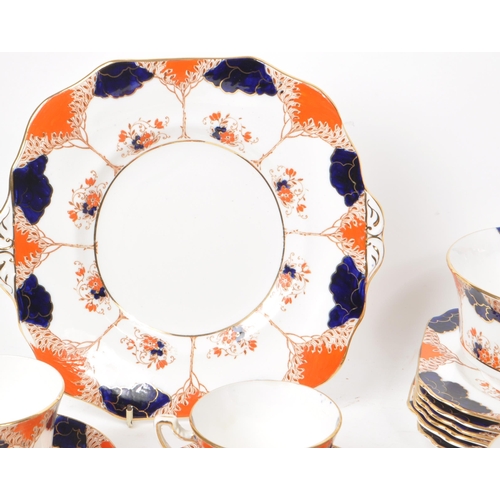 119 - Wetley - Early 20th century English bone china tea service pieces, in an imari-style design. Compris... 