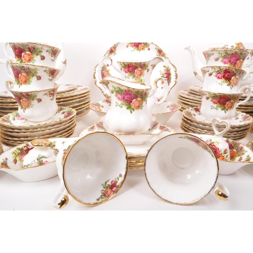 129 - Royal Albert - Old Country Roses - Large mid century china tea / dinner service. To include cups, sa... 