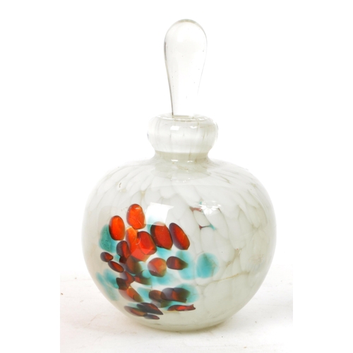 156 - A collection of three vintage late 20th-century glass pieces, comprised of a Mdina glass perfume bot... 