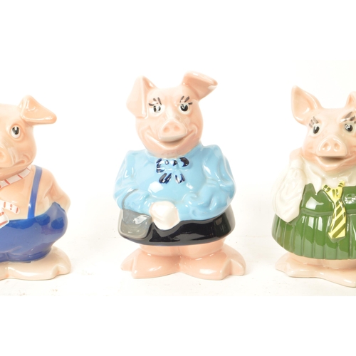 160 - Wade - Natwest - A full collection of 20th century 1980s Wade for Natwest ceramic piggy banks. The c... 