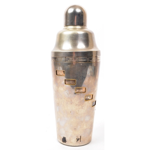 209 - Napier - A vintage 1930s art deco American silver plated cocktail shaker. Featuring a rotating inner... 