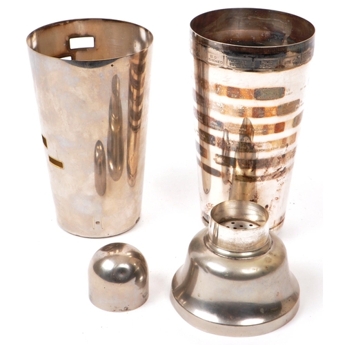 209 - Napier - A vintage 1930s art deco American silver plated cocktail shaker. Featuring a rotating inner... 