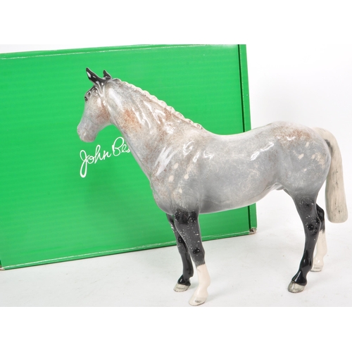 29 - Beswick - Hunter Grey - A 20th century Beswick Hunter Grey horse figurine. H260. Measures 20cm tall... 