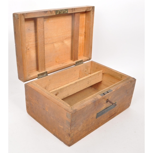 369 - A 19th century pine sailors ditty box, featuring a brass two hinged lid, lock and key, and brass pla... 